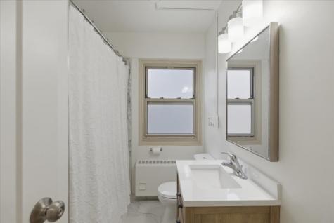 5630 North Sheridan Road Chicago IL 60660