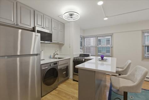 5630 North Sheridan Road Chicago IL 60660