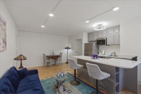 5630 North Sheridan Road Chicago IL 60660