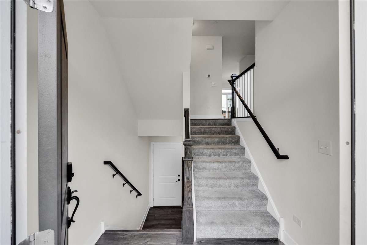 29w710 Cambridge Court Warrenville IL 60555