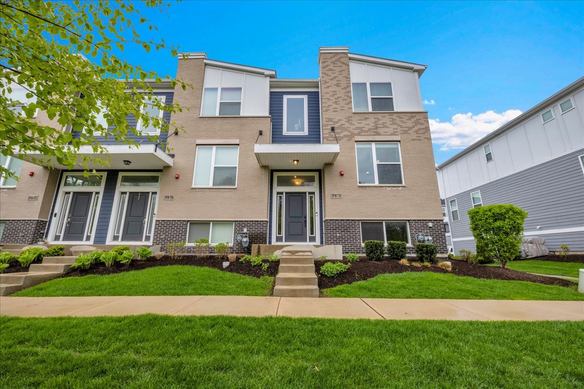 29w710 Cambridge Court Warrenville IL 60555