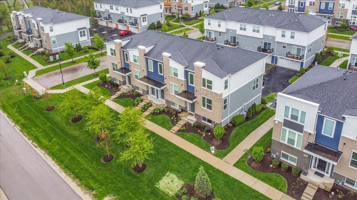 29w710 Cambridge Court Warrenville IL 60555