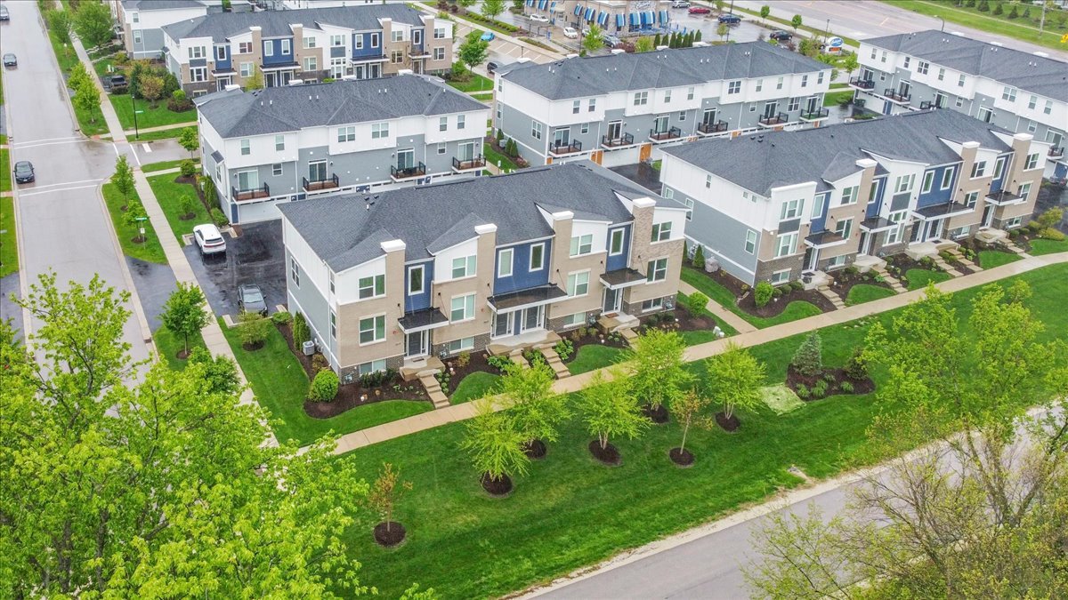 29w710 Cambridge Court Warrenville IL 60555