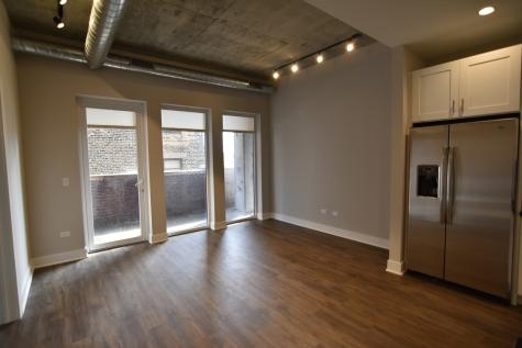 3833 North Broadway Street Chicago IL 60613