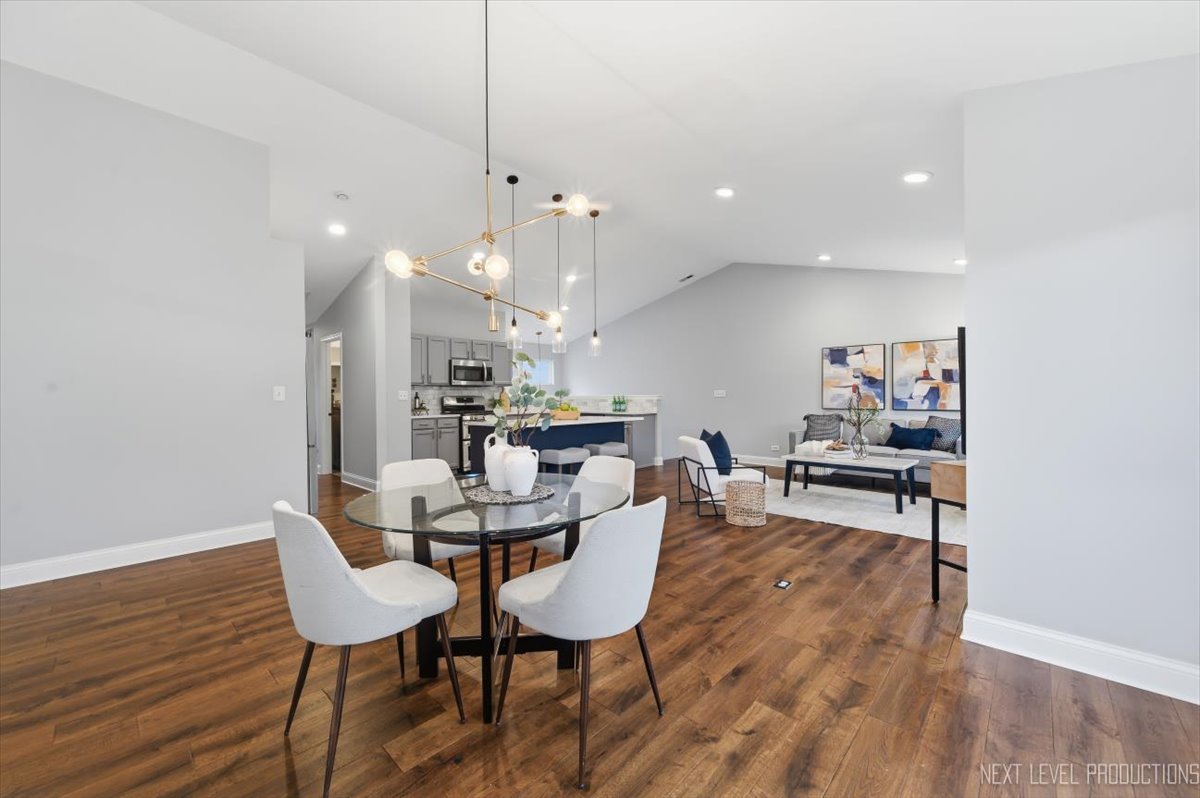 1078 Parkhill Circle Aurora IL 60502