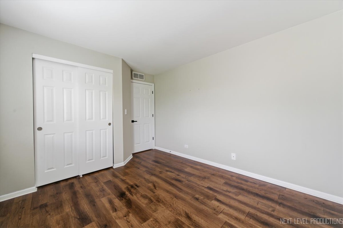 1078 Parkhill Circle Aurora IL 60502