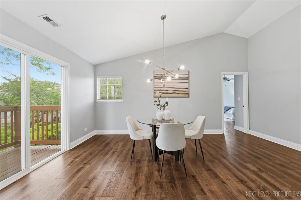 1078 Parkhill Circle Aurora IL 60502