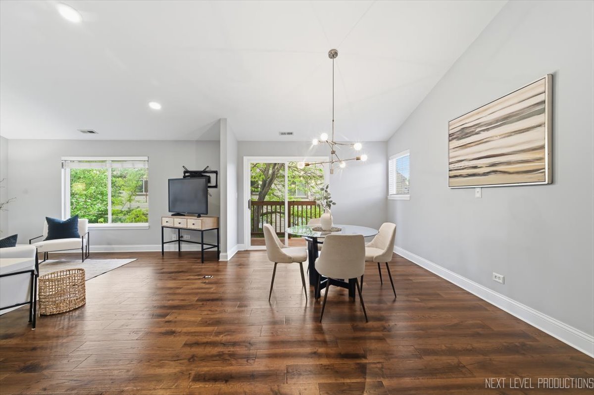 1078 Parkhill Circle Aurora IL 60502