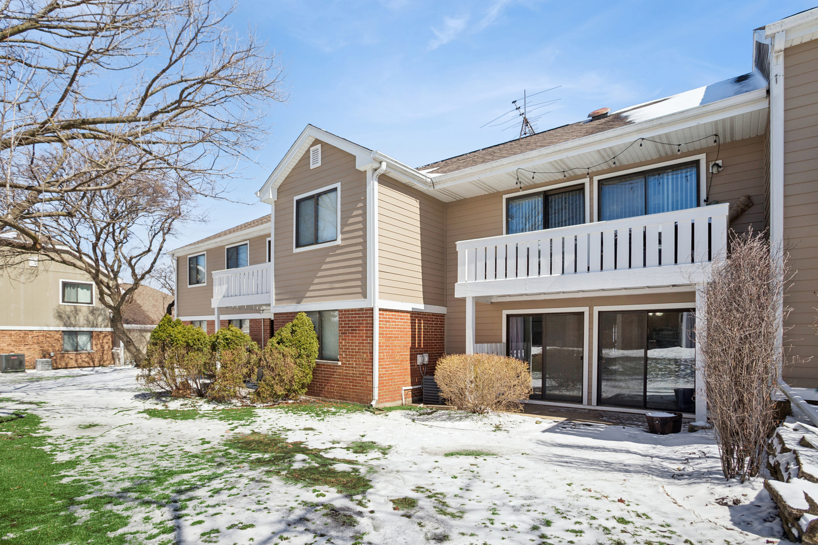402 Sandalwood Lane Schaumburg IL 60193