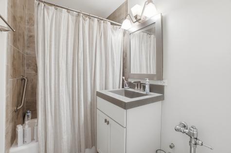 5757 North Sheridan Road Chicago IL 60660