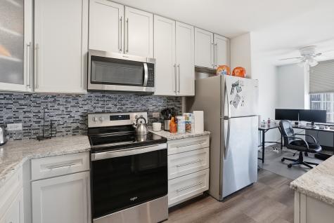 5757 North Sheridan Road Chicago IL 60660