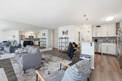 5757 North Sheridan Road Chicago IL 60660
