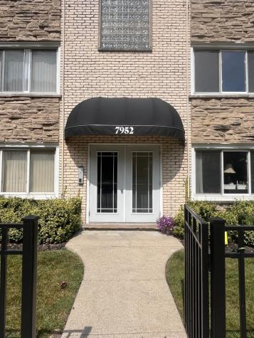 7952 Madison Street River Forest IL 60305