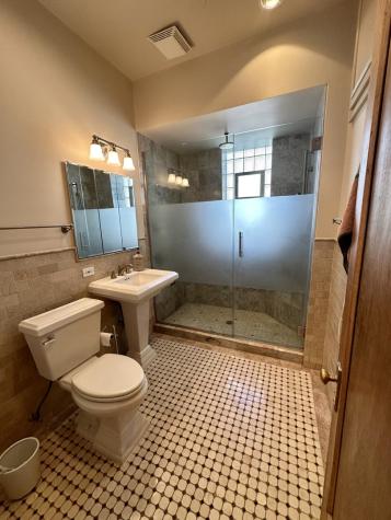 5719 North Kenmore Avenue Chicago IL 60660