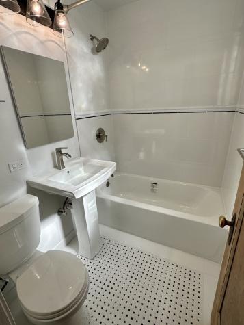 5719 North Kenmore Avenue Chicago IL 60660