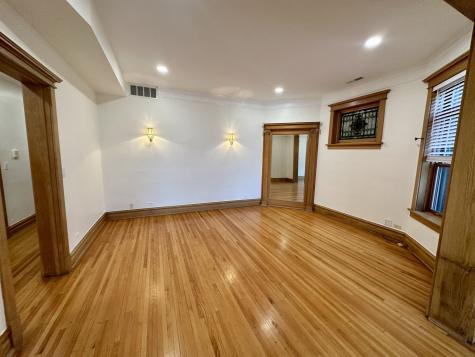 5719 North Kenmore Avenue Chicago IL 60660