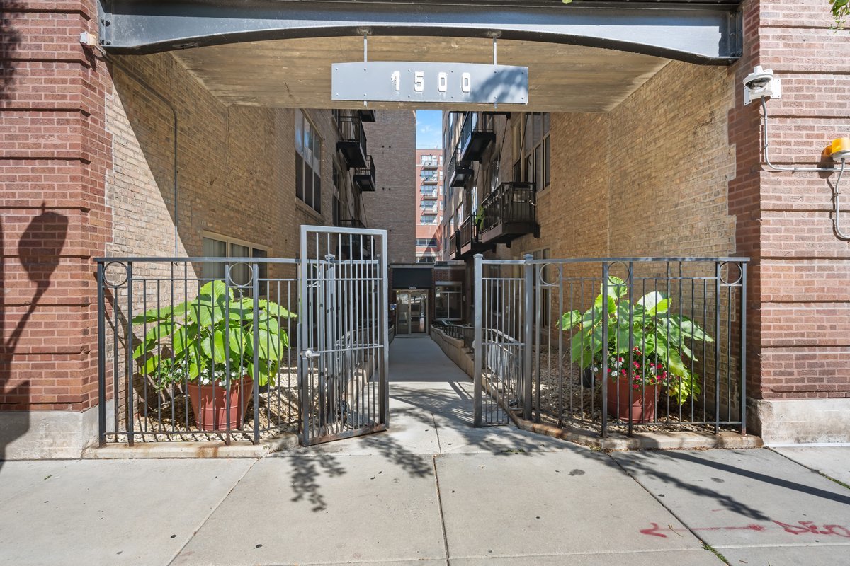 1500 West Monroe Street Chicago IL 60607