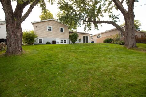 9012 West 89th Street Hickory Hills IL 60457