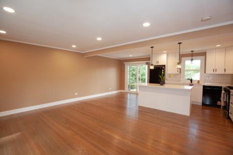 9012 West 89th Street Hickory Hills IL 60457