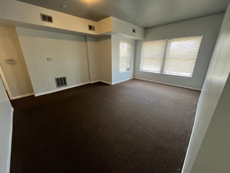71 East 69th Street Chicago IL 60637