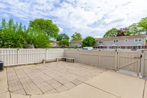 217 Fishing Lane Wood Dale IL 60191