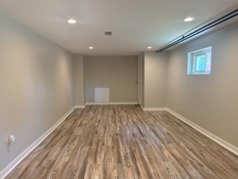 6758 South Karlov Avenue Chicago IL 60629