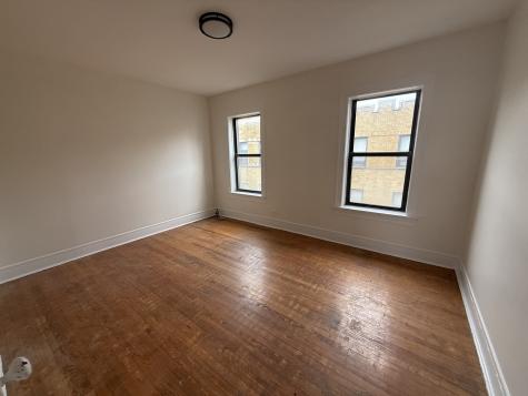 7351 North Damen Avenue Chicago IL 60645