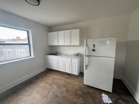 7351 North Damen Avenue Chicago IL 60645