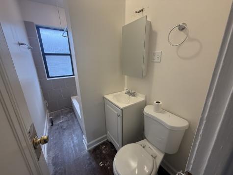 7351 North Damen Avenue Chicago IL 60645