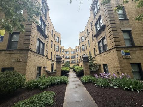 7351 North Damen Avenue Chicago IL 60645