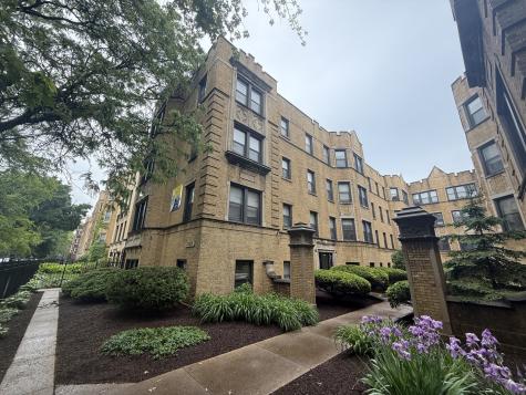 7351 North Damen Avenue Chicago IL 60645
