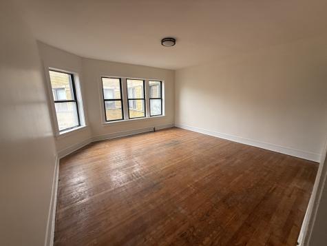 7351 North Damen Avenue Chicago IL 60645