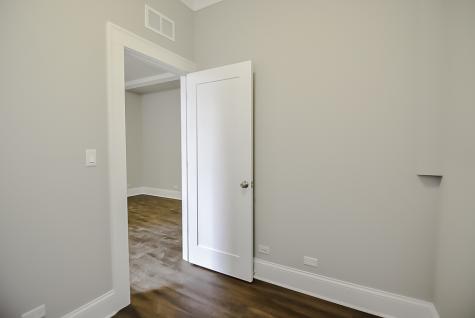 817 West Lakeside Place Chicago IL 60640