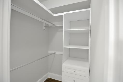 817 West Lakeside Place Chicago IL 60640