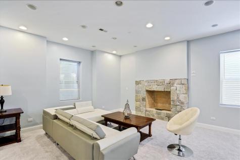 7620 Kildare Avenue Skokie IL 60076