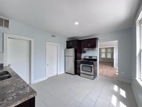 8856 South Lowe Avenue Chicago IL 60620