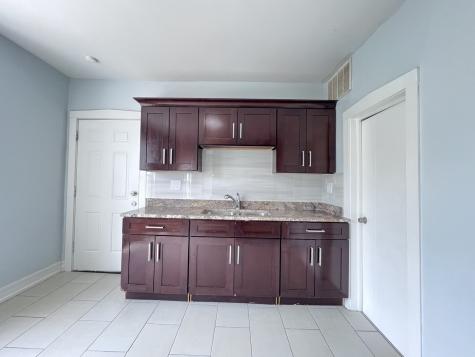 8856 South Lowe Avenue Chicago IL 60620
