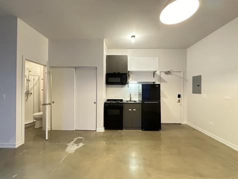 1136 West Wilson Avenue Chicago IL 60640