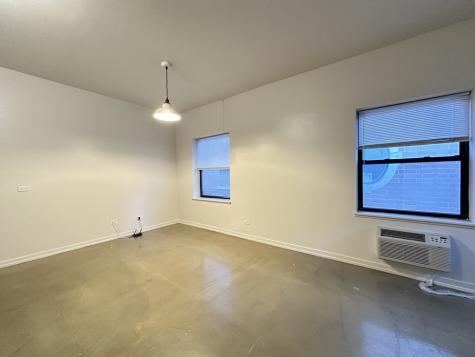 1136 West Wilson Avenue Chicago IL 60640