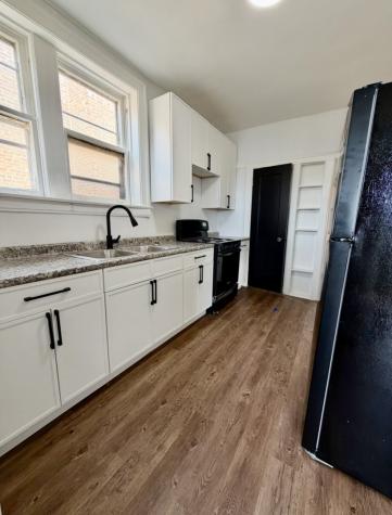 7712 South Jeffery Boulevard Chicago IL 60649