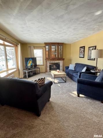 2116 32ND Street Rock Island IL 61201