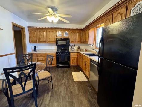 2116 32ND Street Rock Island IL 61201