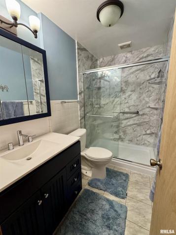 2116 32ND Street Rock Island IL 61201