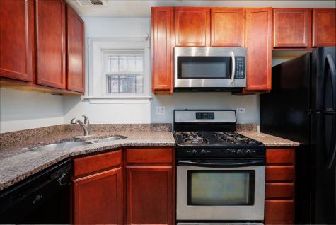 6345 North Washtenaw Avenue Chicago IL 60659