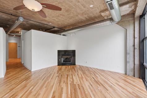1071 West 15th Street Chicago IL 60608
