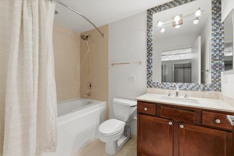 1071 West 15th Street Chicago IL 60608