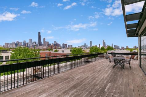 1071 West 15th Street Chicago IL 60608