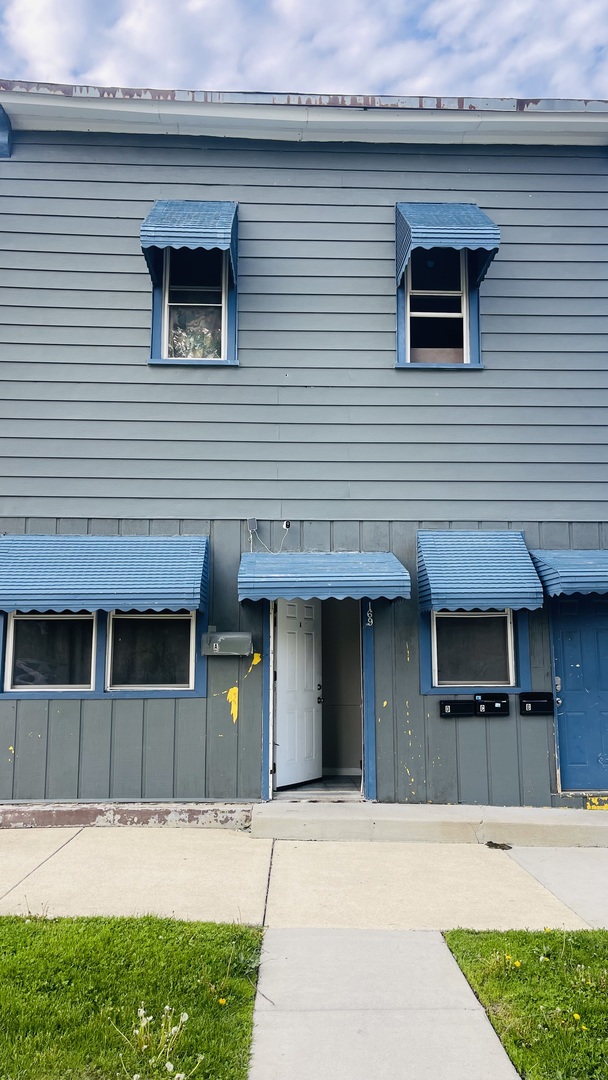 169 East 23rd Street Chicago Heights IL 60411