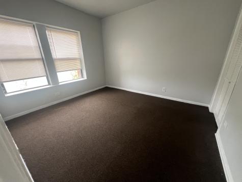 73 East 69th Street Chicago IL 60637