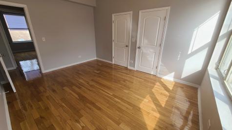 1407 East 69th Place Chicago IL 60637